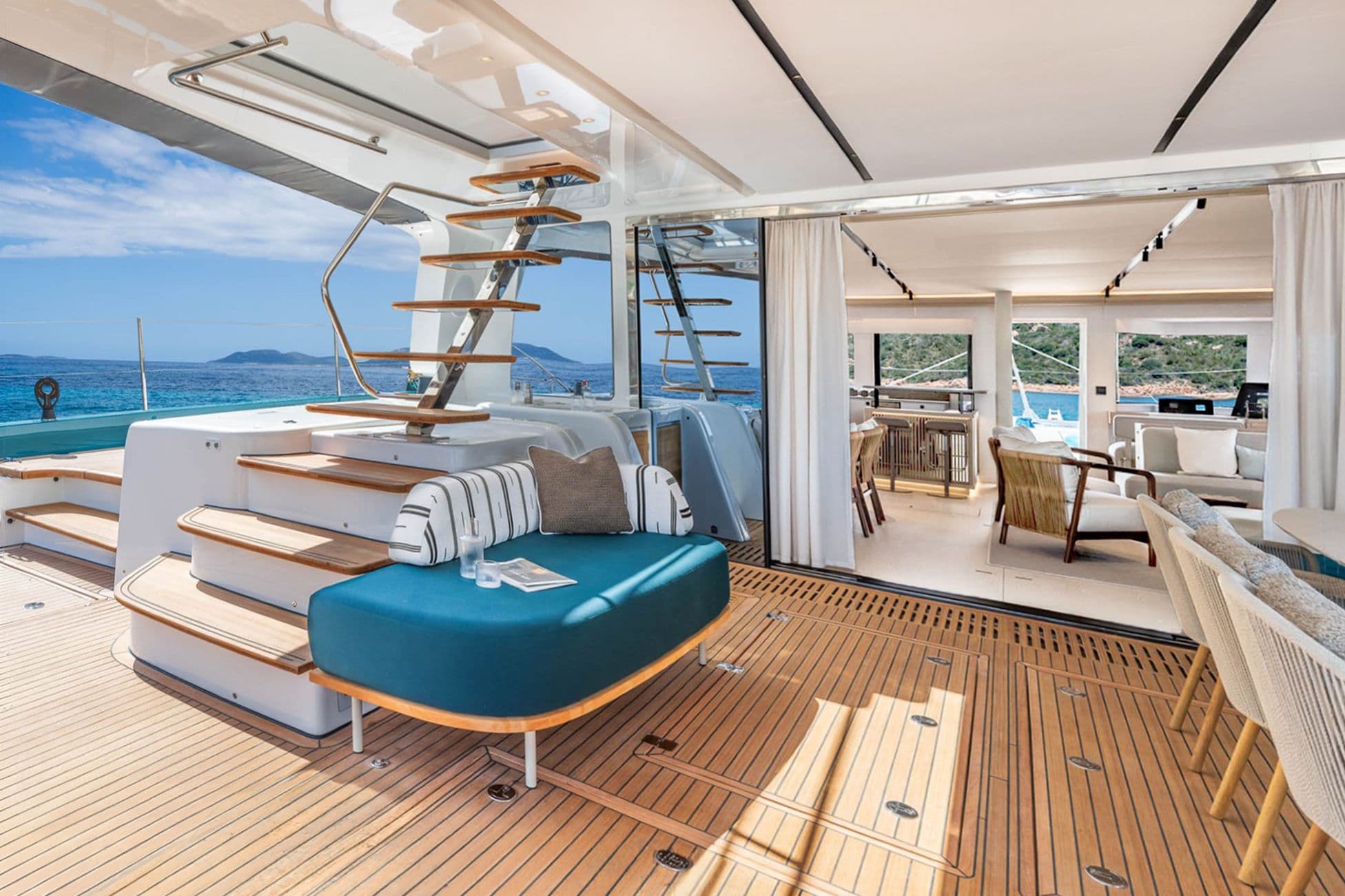 Imladris yacht photo 3