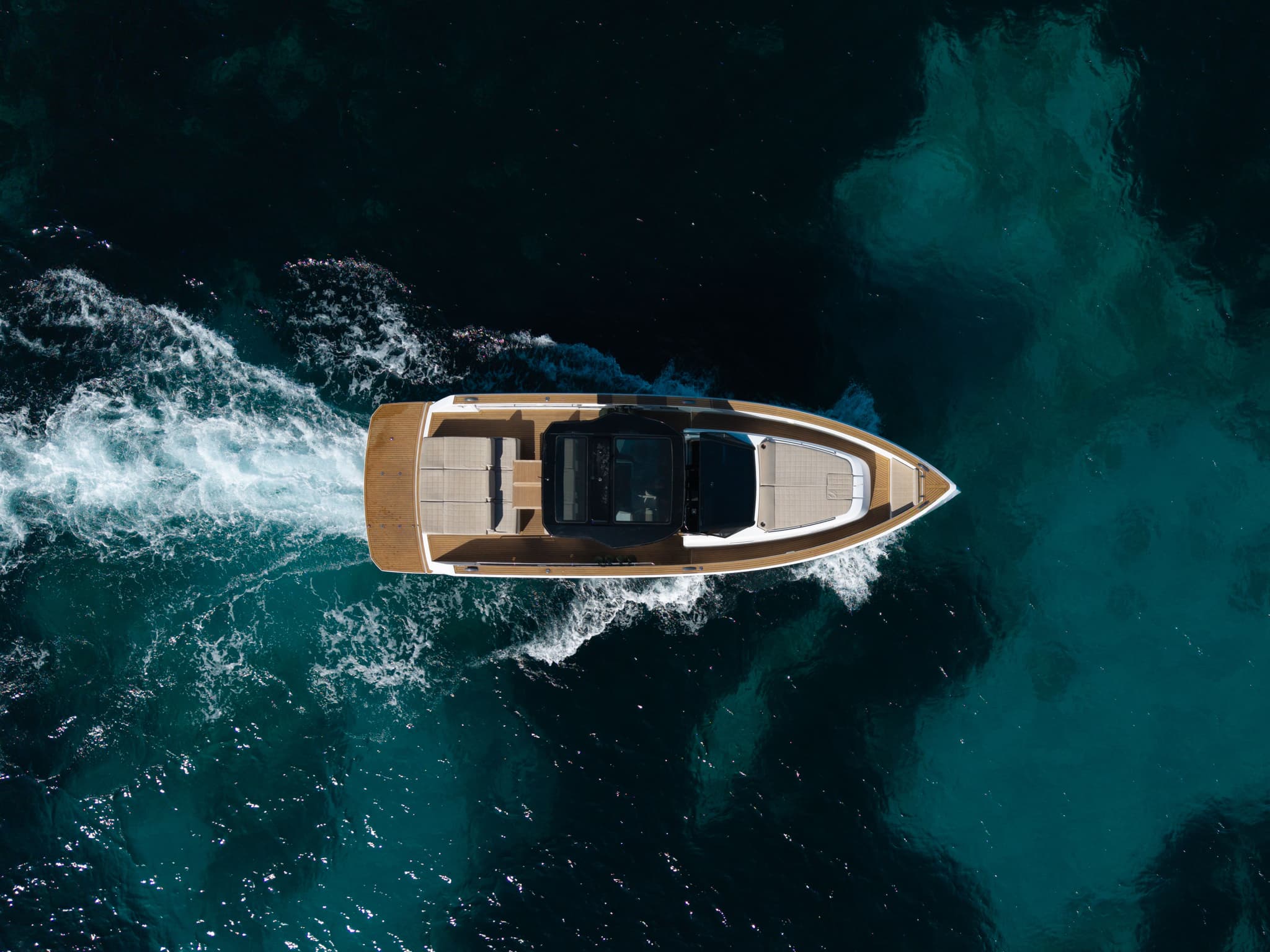 LouLou yacht photo 3