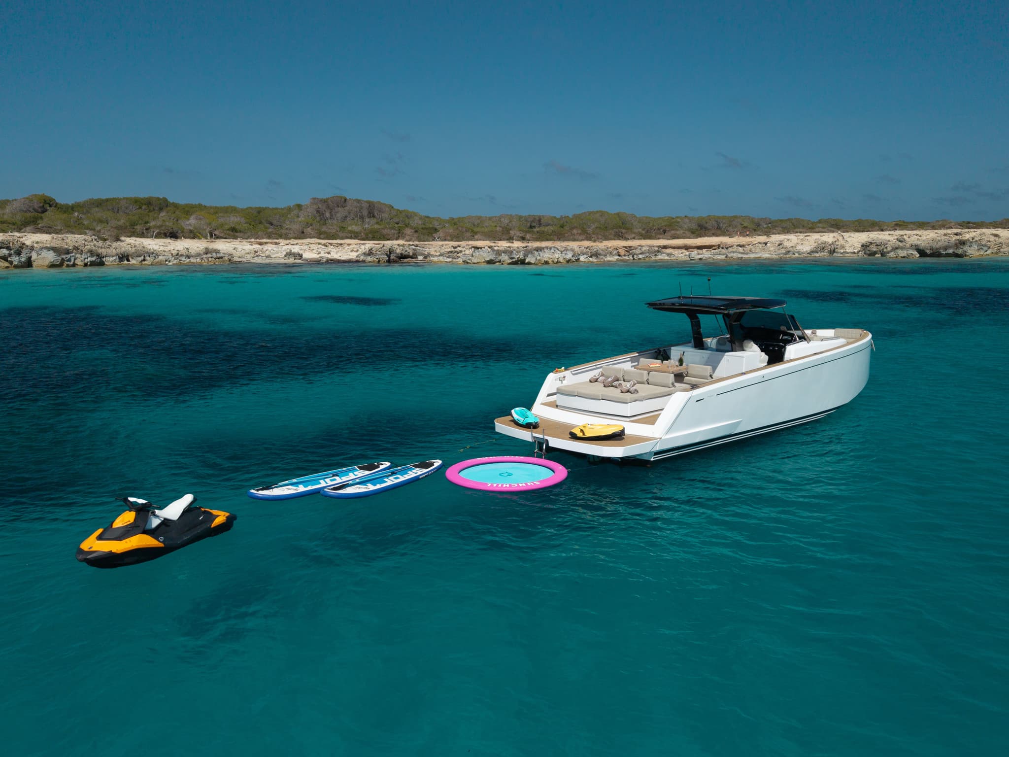 LouLou yacht photo 2