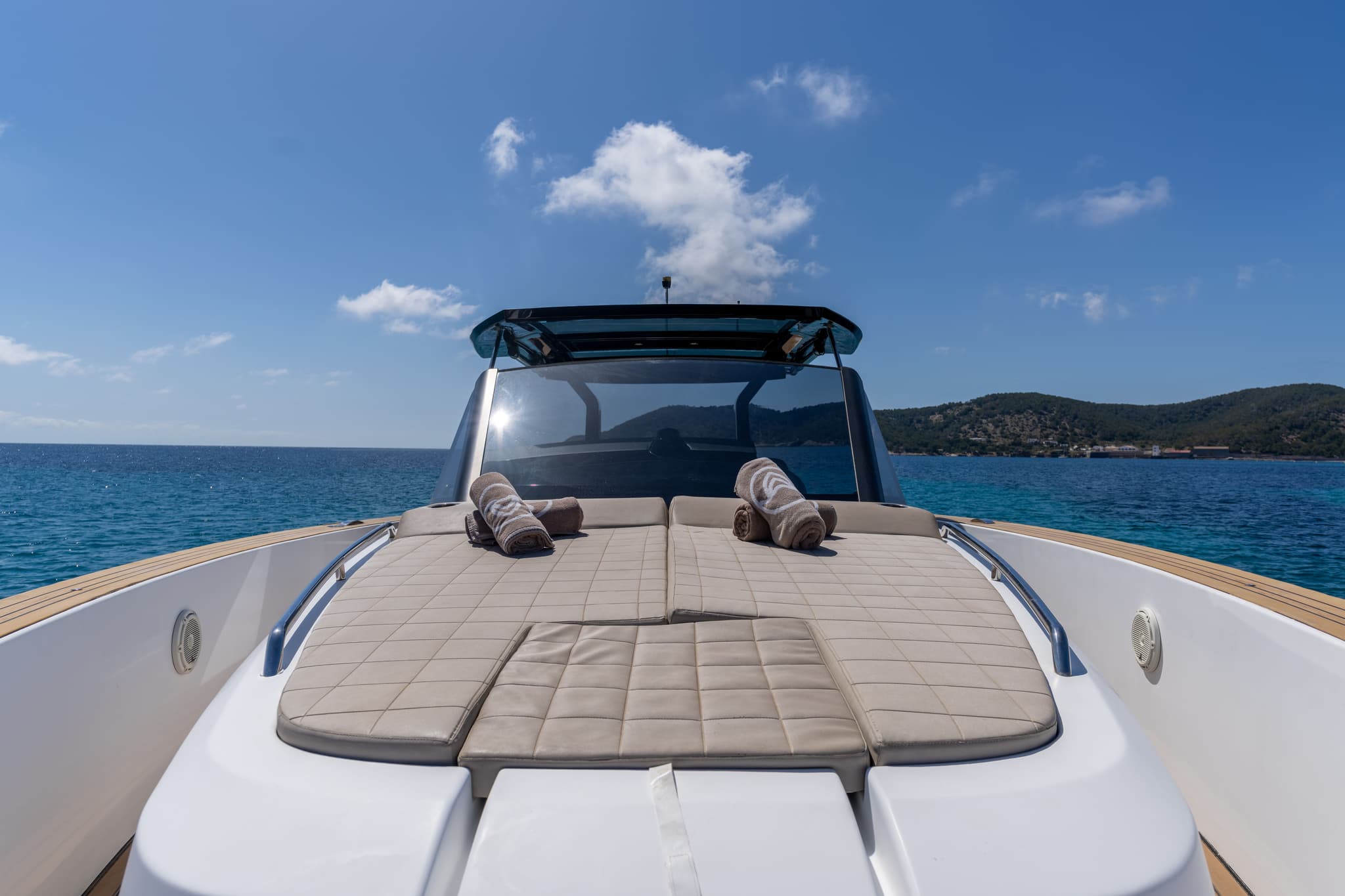 LouLou yacht photo 8