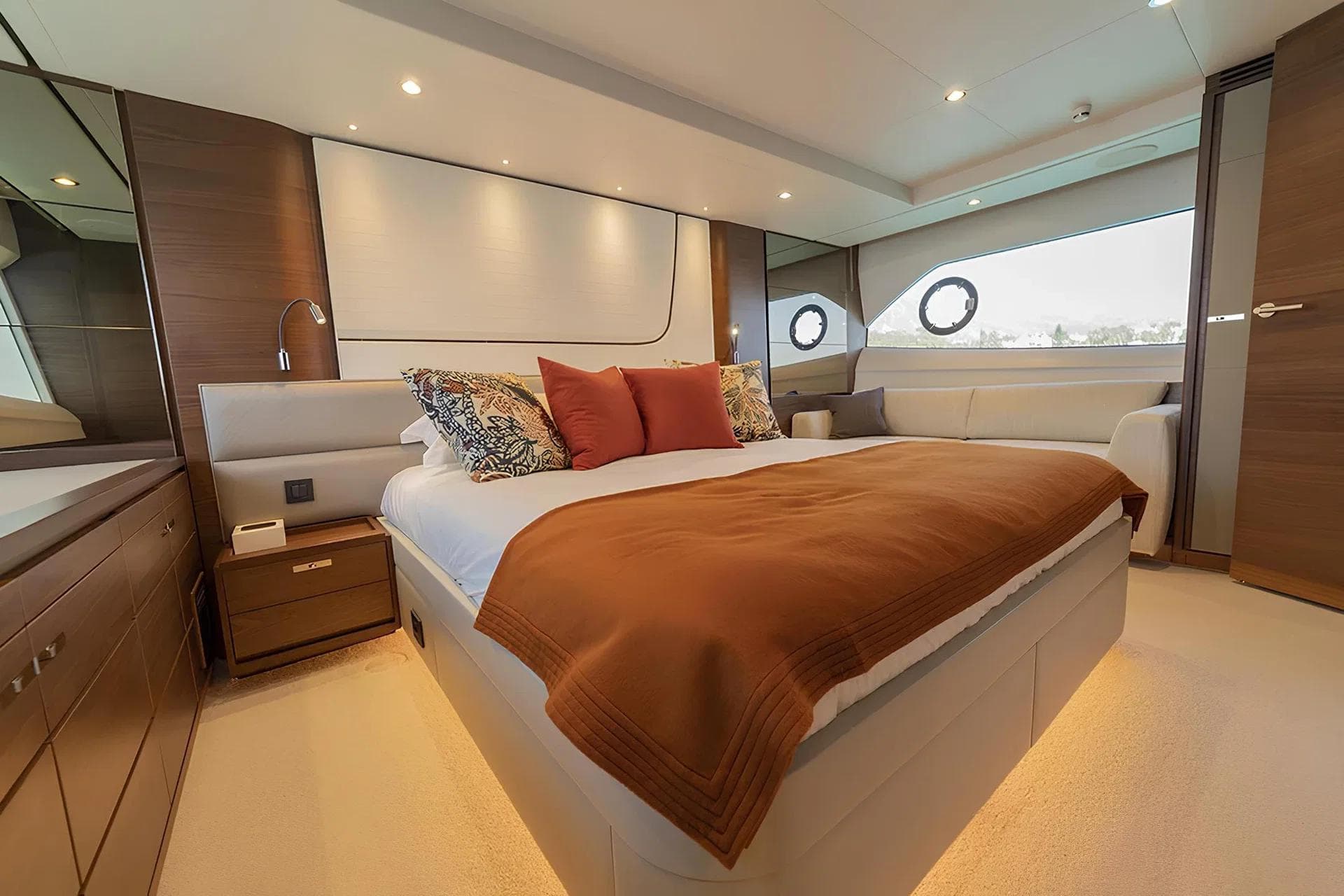 Amante yacht photo 6