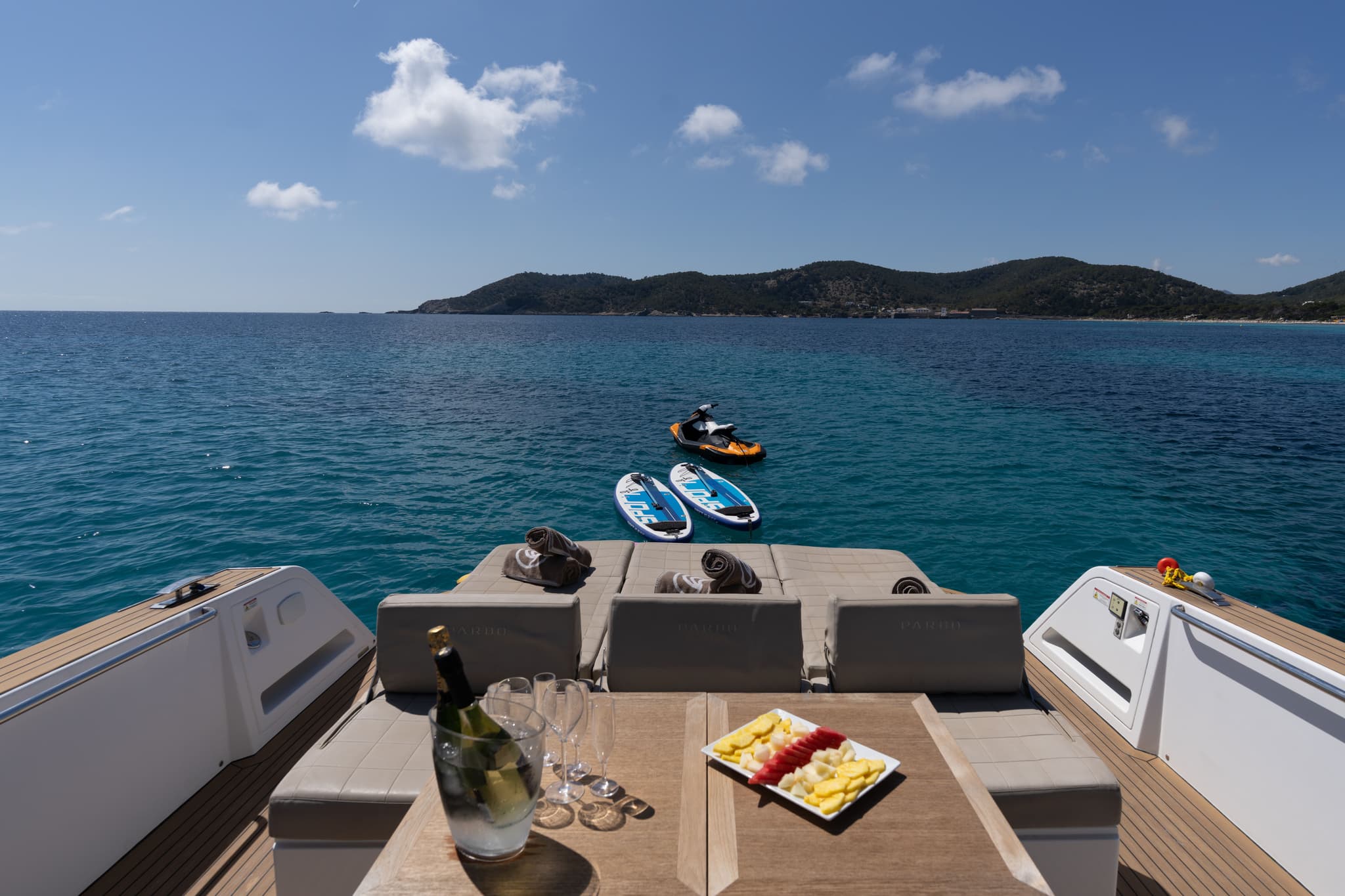LouLou yacht photo 9