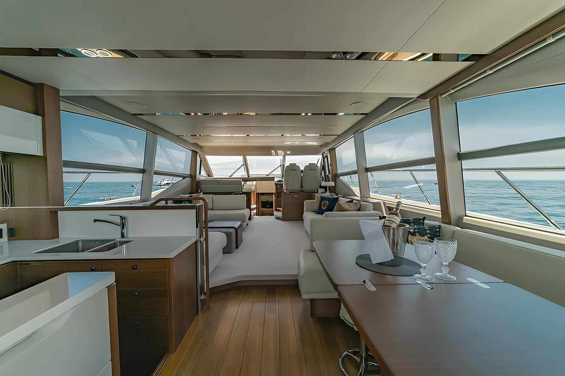 Amante yacht photo 5
